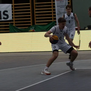 Mediathek - 84 von 436.webp