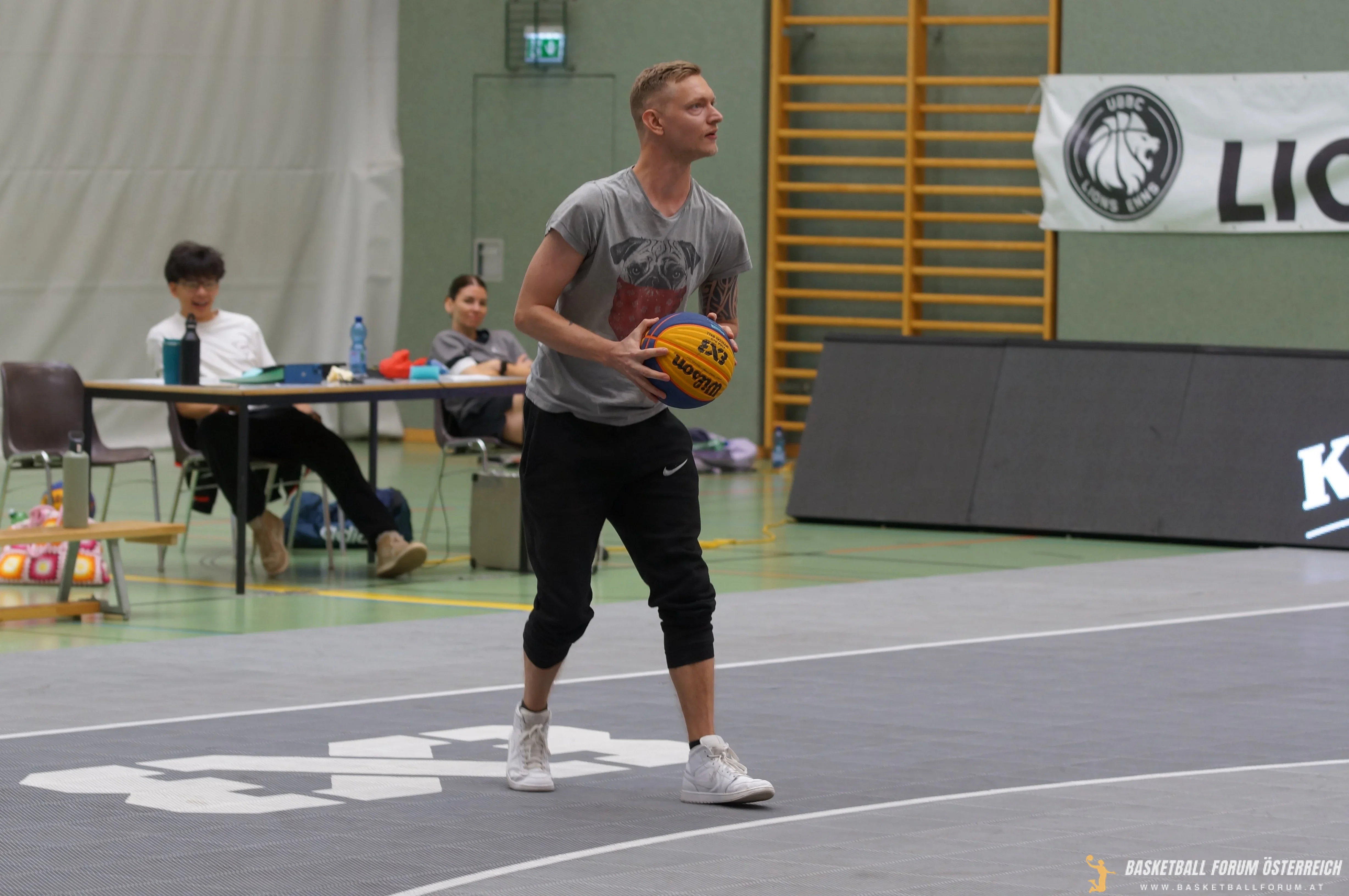 Mediathek - 172 von 436.webp