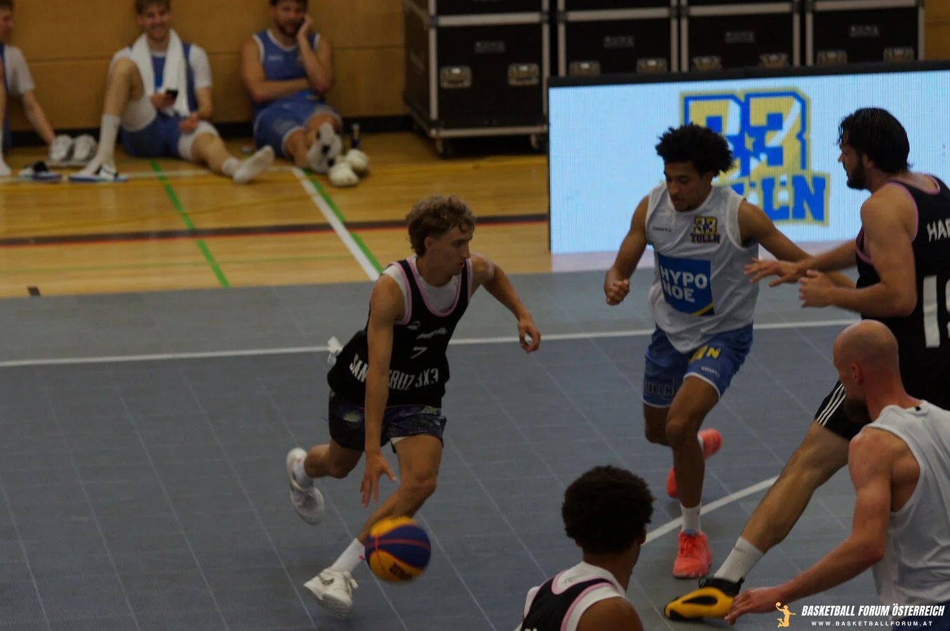 Mediathek - 255 von 519.webp