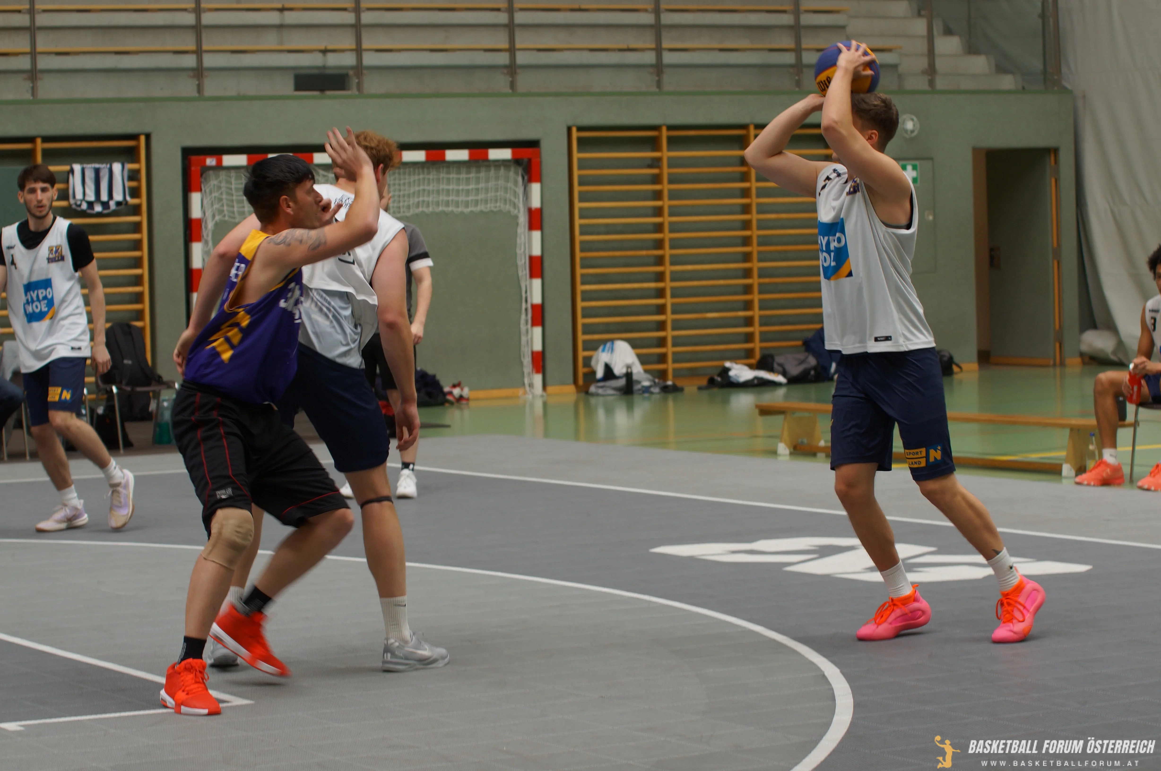 Mediathek - 39 von 436.webp